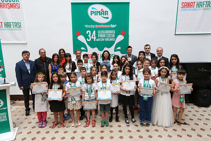 Pınar Resim Yarışması’nda 25 yetenekli çocuğa ödül