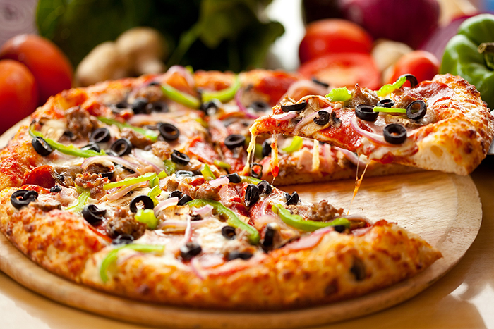 Pizza Türkiye’de 17 bin çeşit pizza yapılıyor