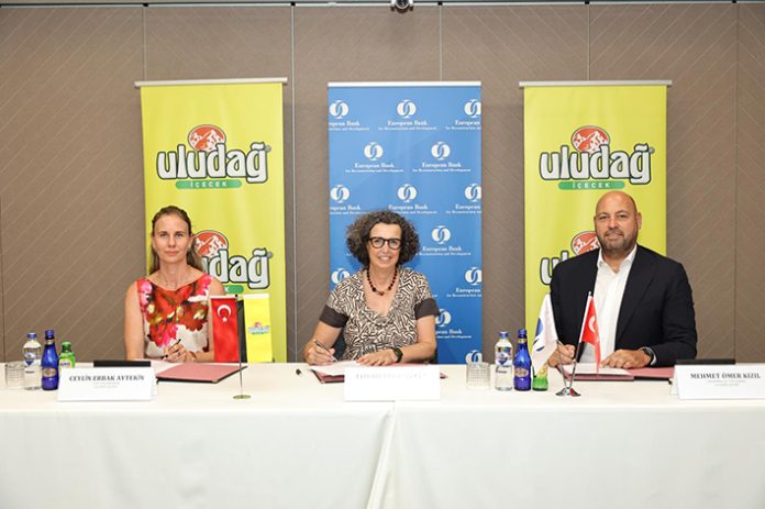 Uludag icecek_Ceylan Erbak Aytekin, Elisabetta Falcetti ve Omer Kizil